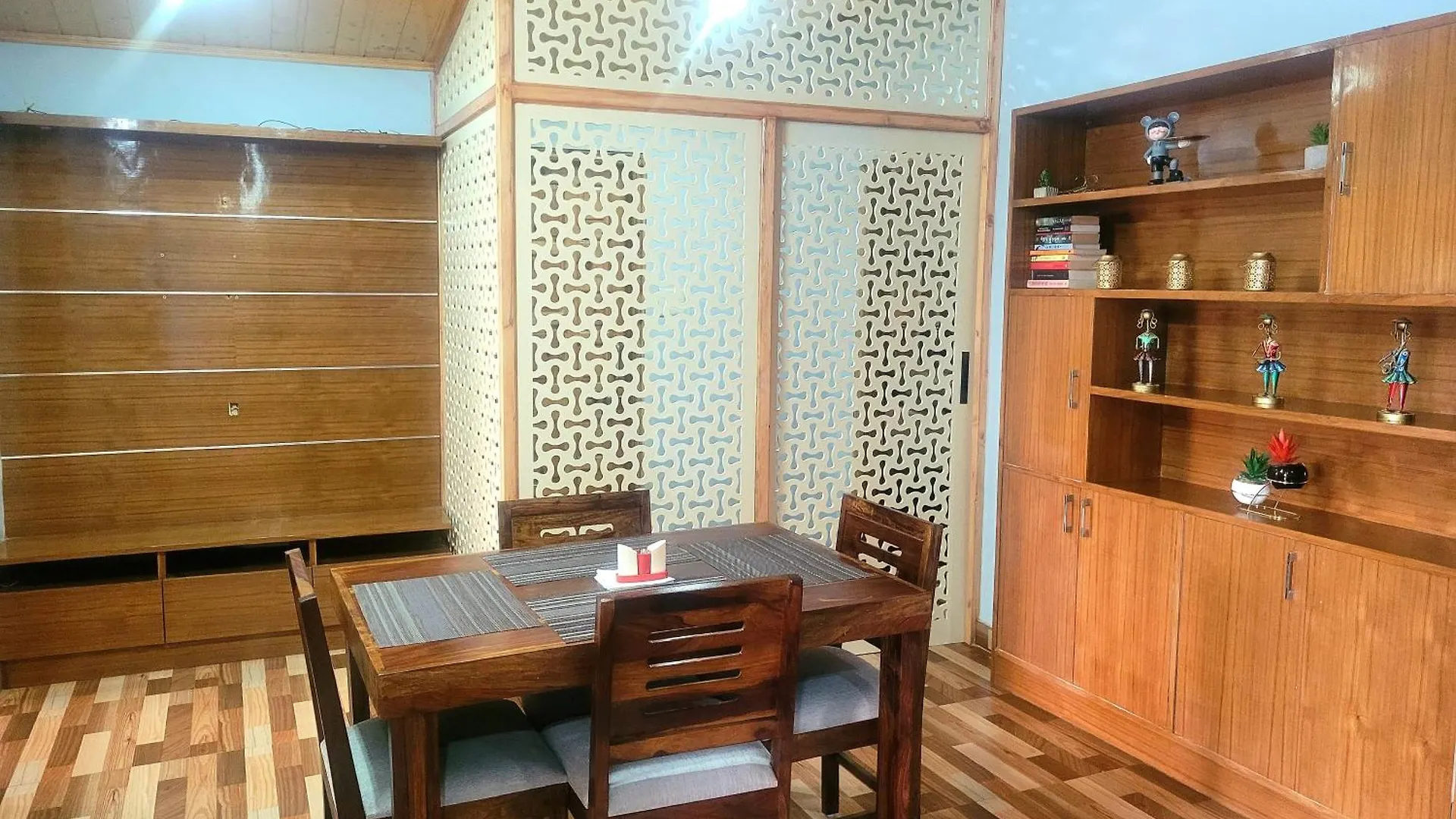 Bed & Breakfast Pine Paradise Homestay Shimla India