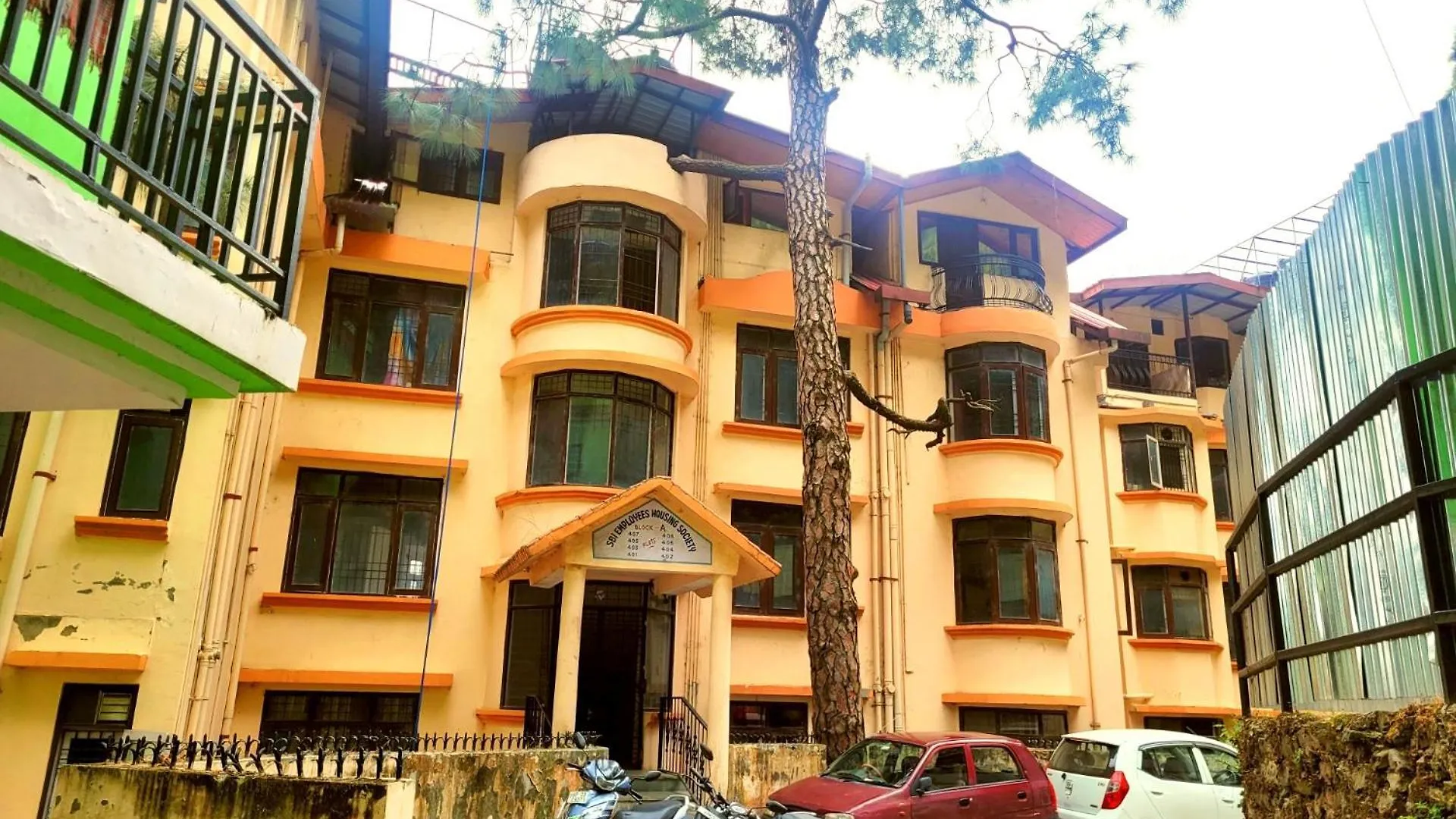 Pine Paradise Homestay Shimla 0*,