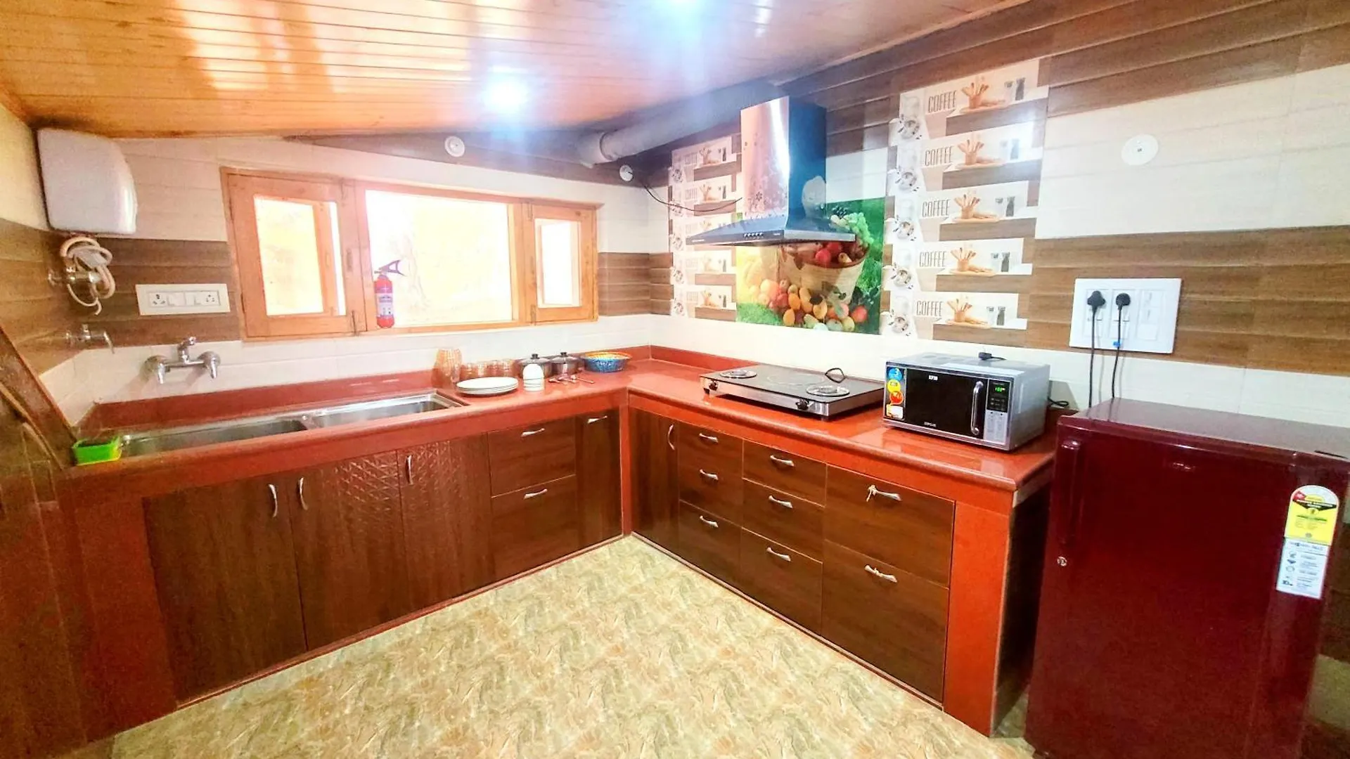 Pine Paradise Homestay Shimla 0*,  India
